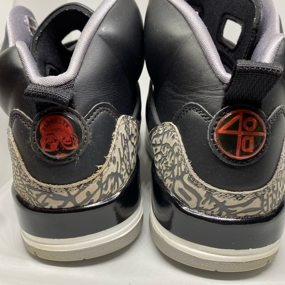 Gently used Jordan Spizike Black Cement Size 9 - Picture 3 of 14